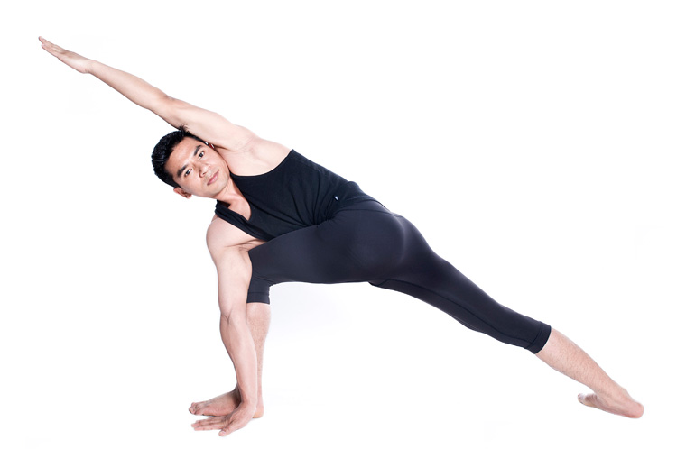 Power Yoga: Poses, Asanas, Benefits | Gympik Blog